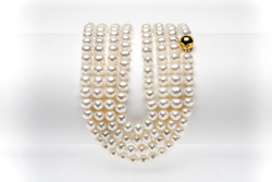 Lange Süßwasser Perlenkette mit Goldverschluss "Endless Love Gold"